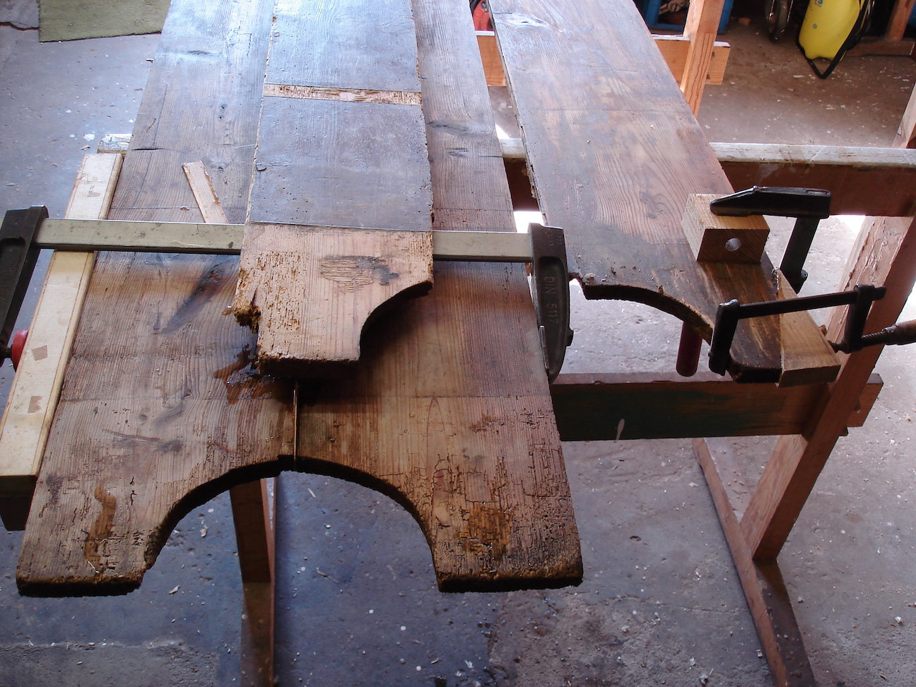 Restaurierung Dielenschrank